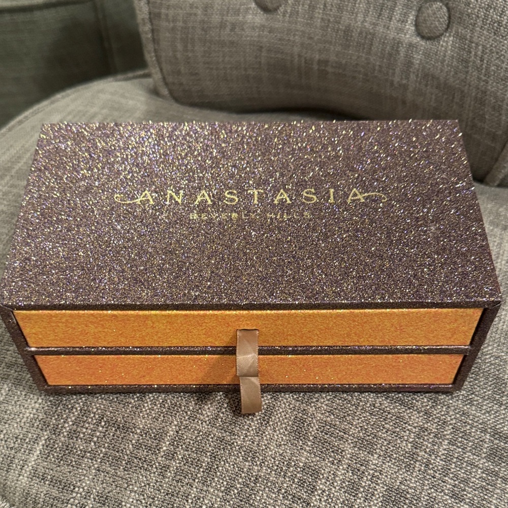 Anastasia Glitter Makeup Box with Gold and Purple
